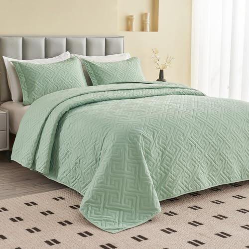 Oversized King Blue Reversible Lightweight Quilted Coverlet Set 1 Quilt 2 Pillow Shams K741