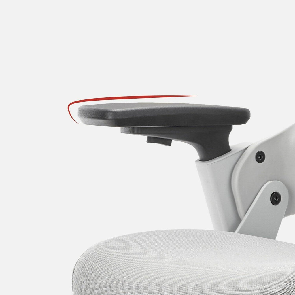 White 2-Piece Desk and Chair Set F139