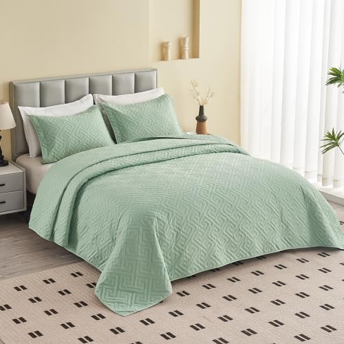 Oversized King Blue Reversible Lightweight Quilted Coverlet Set 1 Quilt 2 Pillow Shams K741