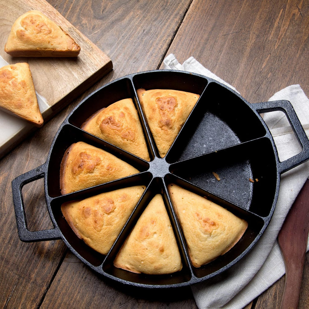 10-in Cast Iron Wedge Cornbread Skillet Q8930