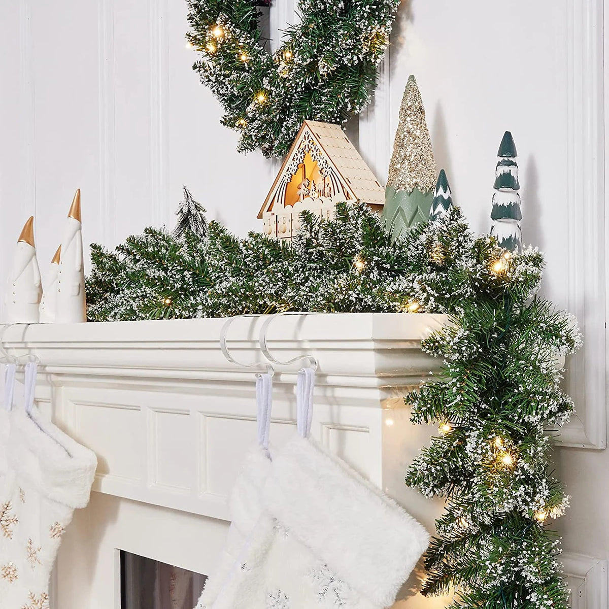 18ft Snow Flocked Christmas Garland with 50 LED Lights and Timer D710