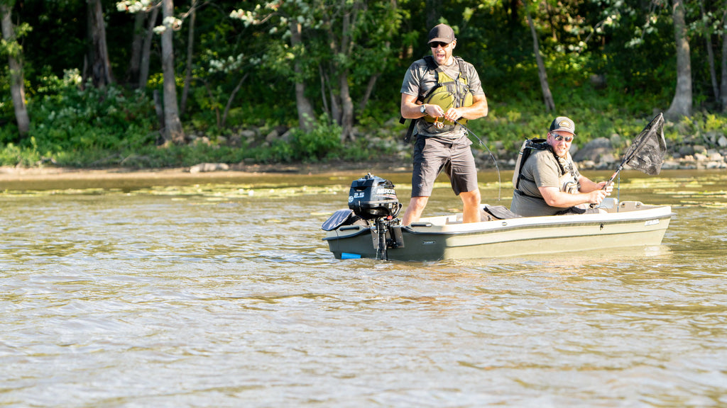 Intruder 12 fishing boat J9360
