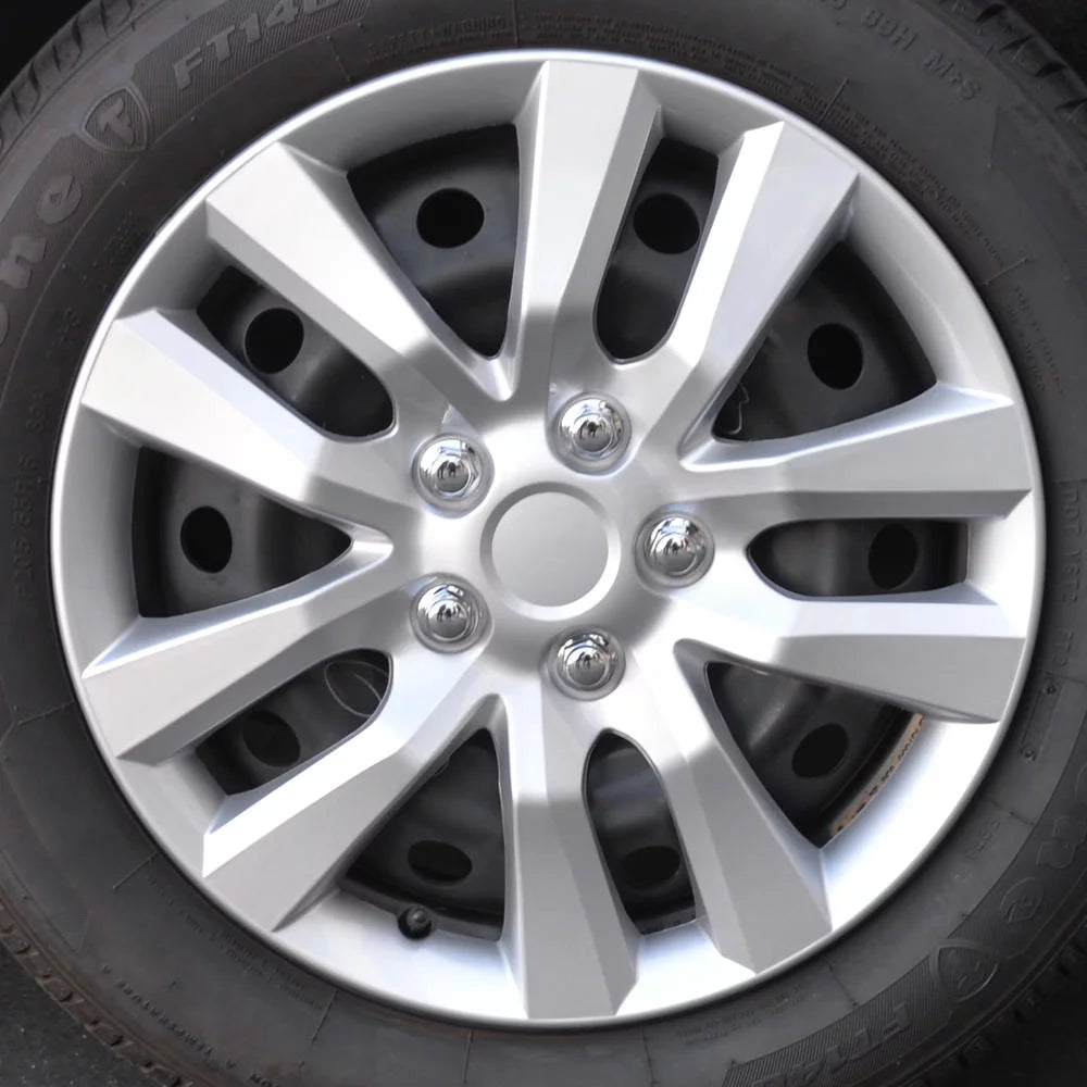 16 Inch Silver Replica Wheel Covers (4 Pieces) C230578