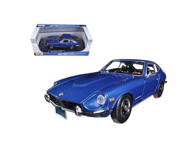 Blue 1-18 Diecast Car Model W8614