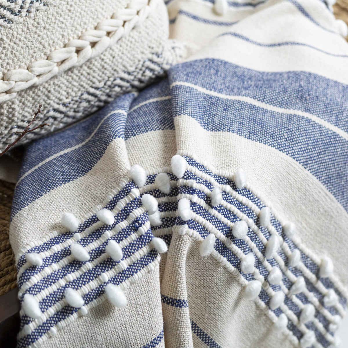 Cotton Throw Blanket with Tassel G873592