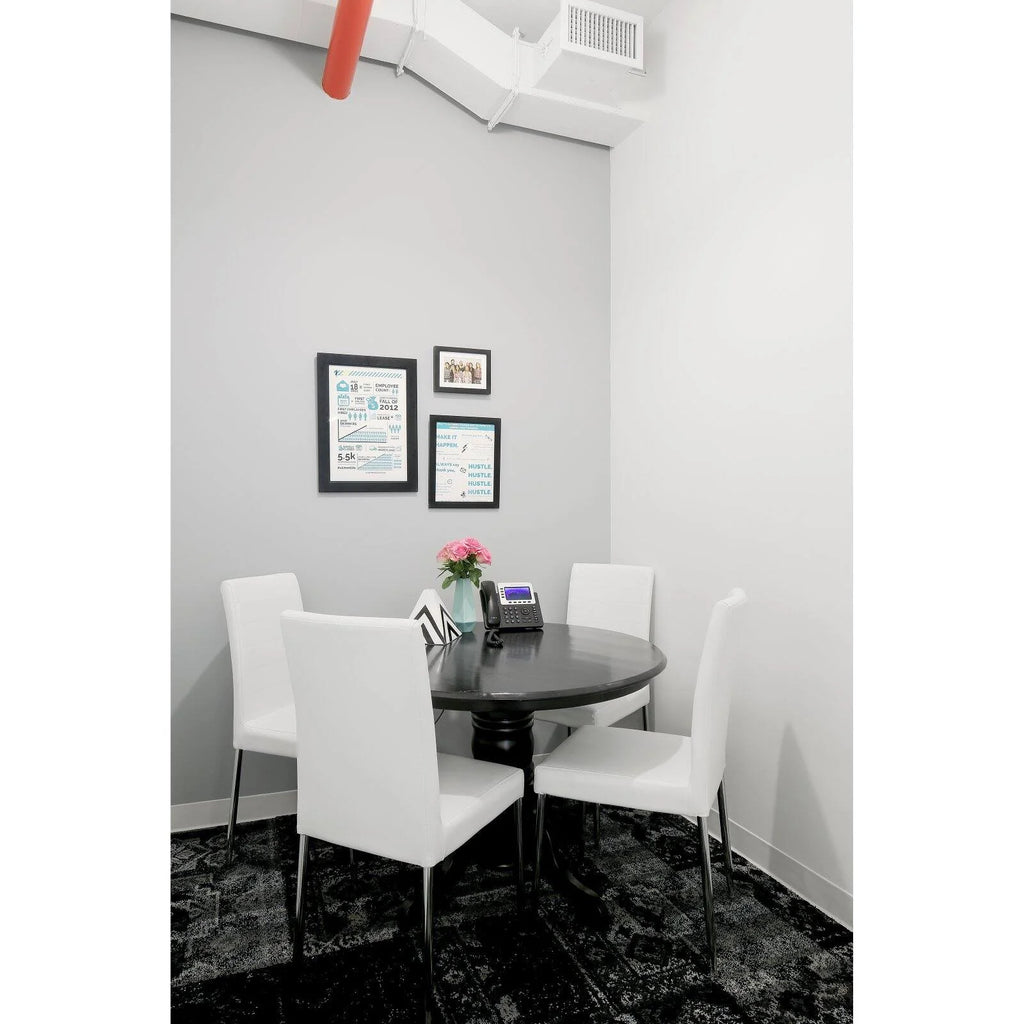 Round Wood Dining Table A823