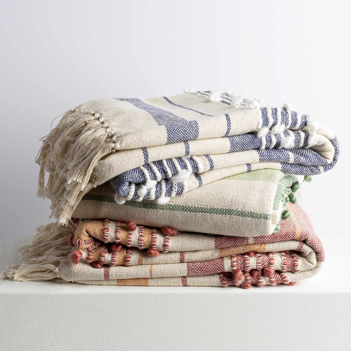 Cotton Throw Blanket with Tassel G873592