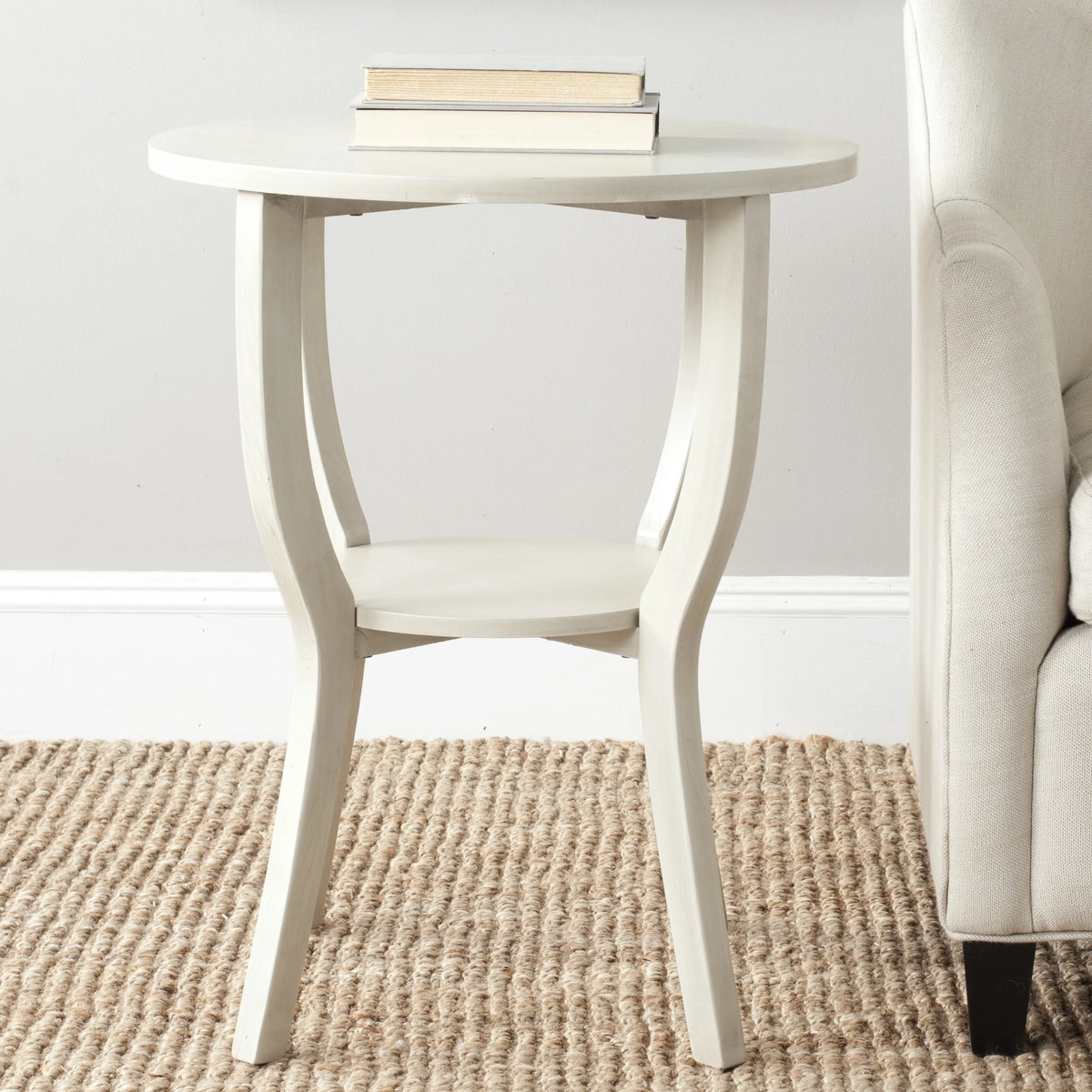 Antique White Round Pedestal Accent Table T33926