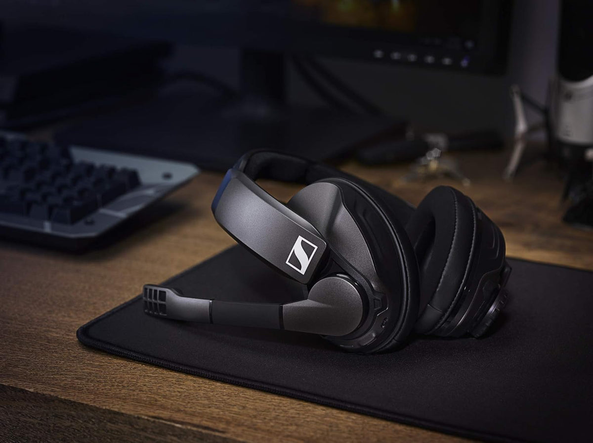 Black Over-Ear Wireless Gaming Headset Y85057