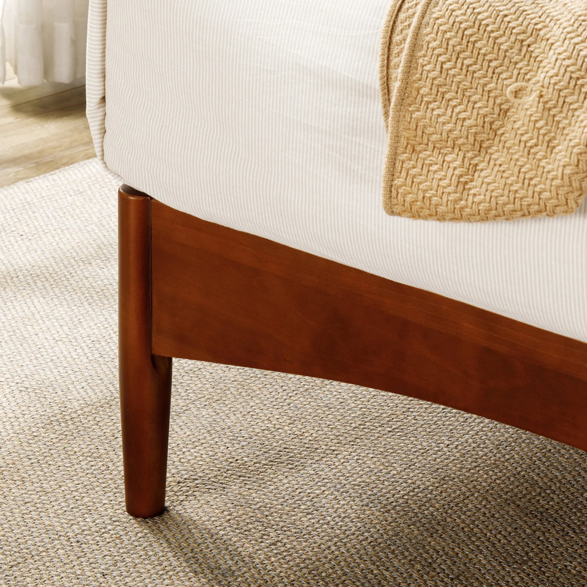 Queen Wood Platform Bed Frame F74252