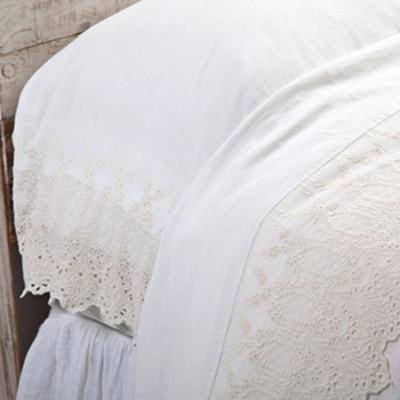 Cream Queen Flat Sheet V3472