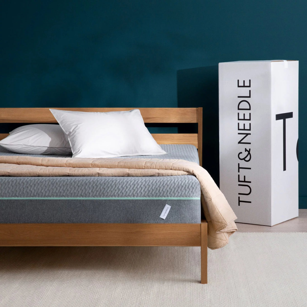 Queen Adaptive Foam Mattress M9562